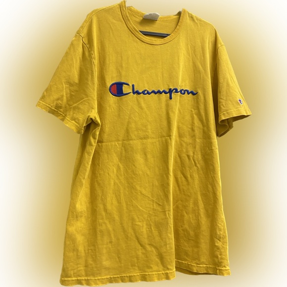 Champion T-shirt - Picture 1 of 5